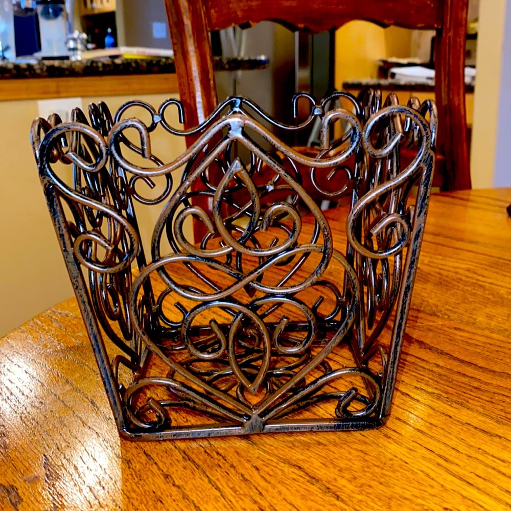 Southern Living at Home SLAH Rosedale Metal Scroll Basket- Large size